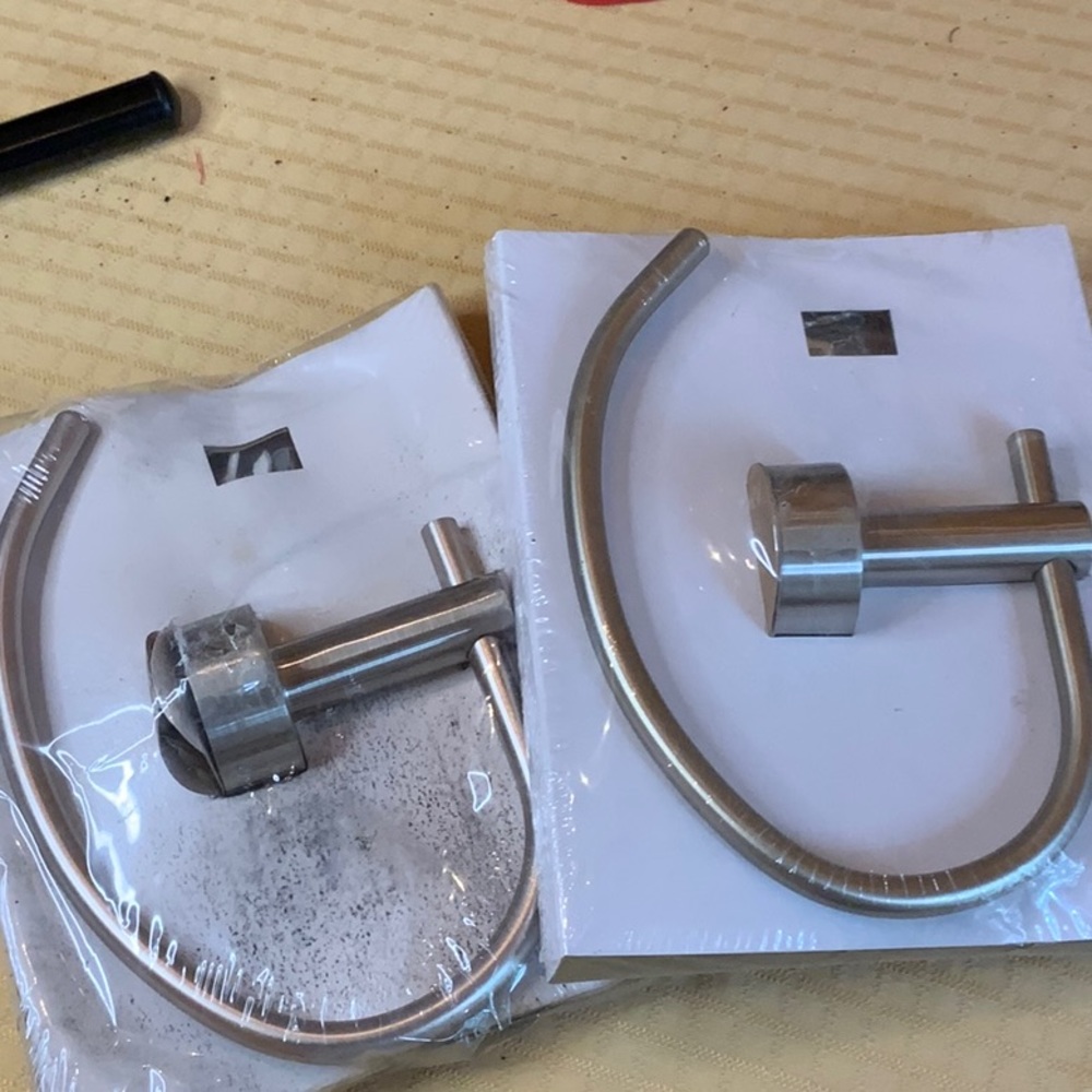 NWT Bath towel racks